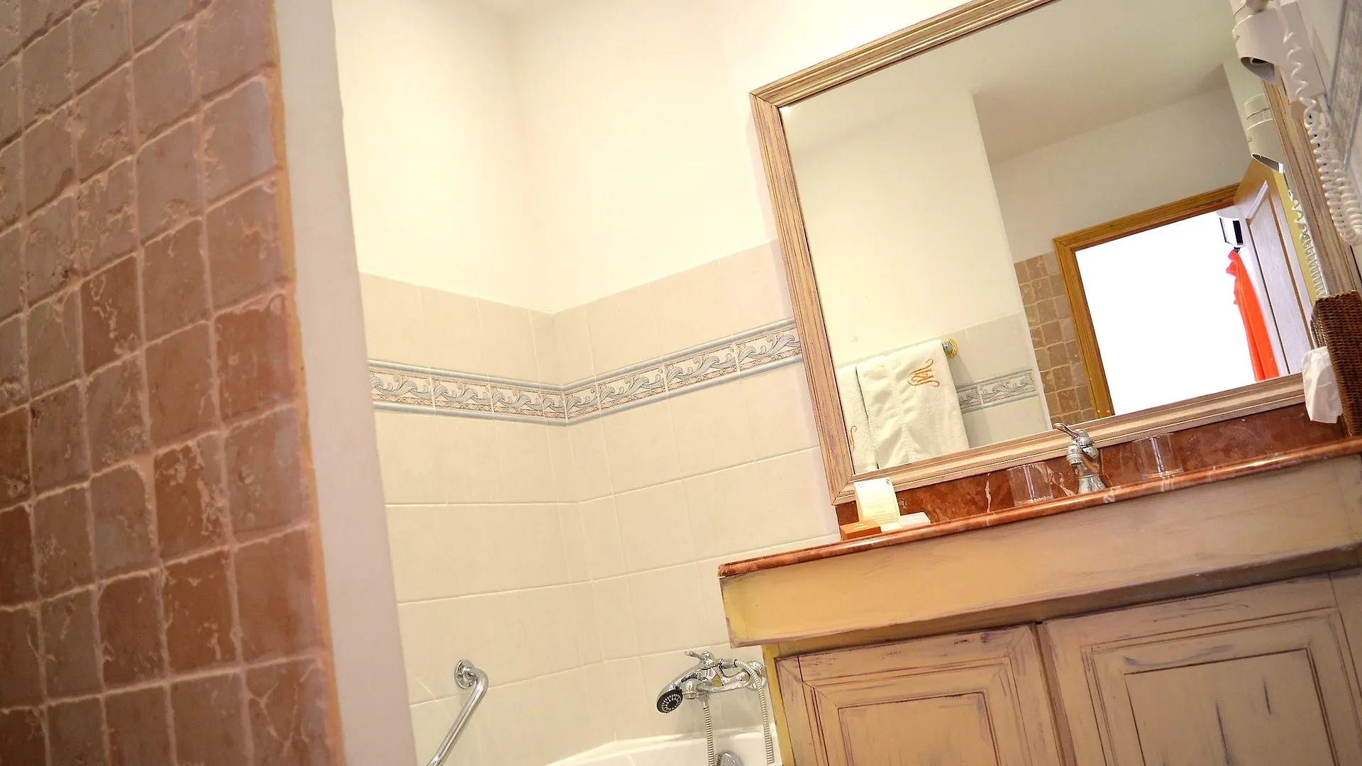 Hotel La Villa Sainte Valerie Adults Only Juan-les-Pins