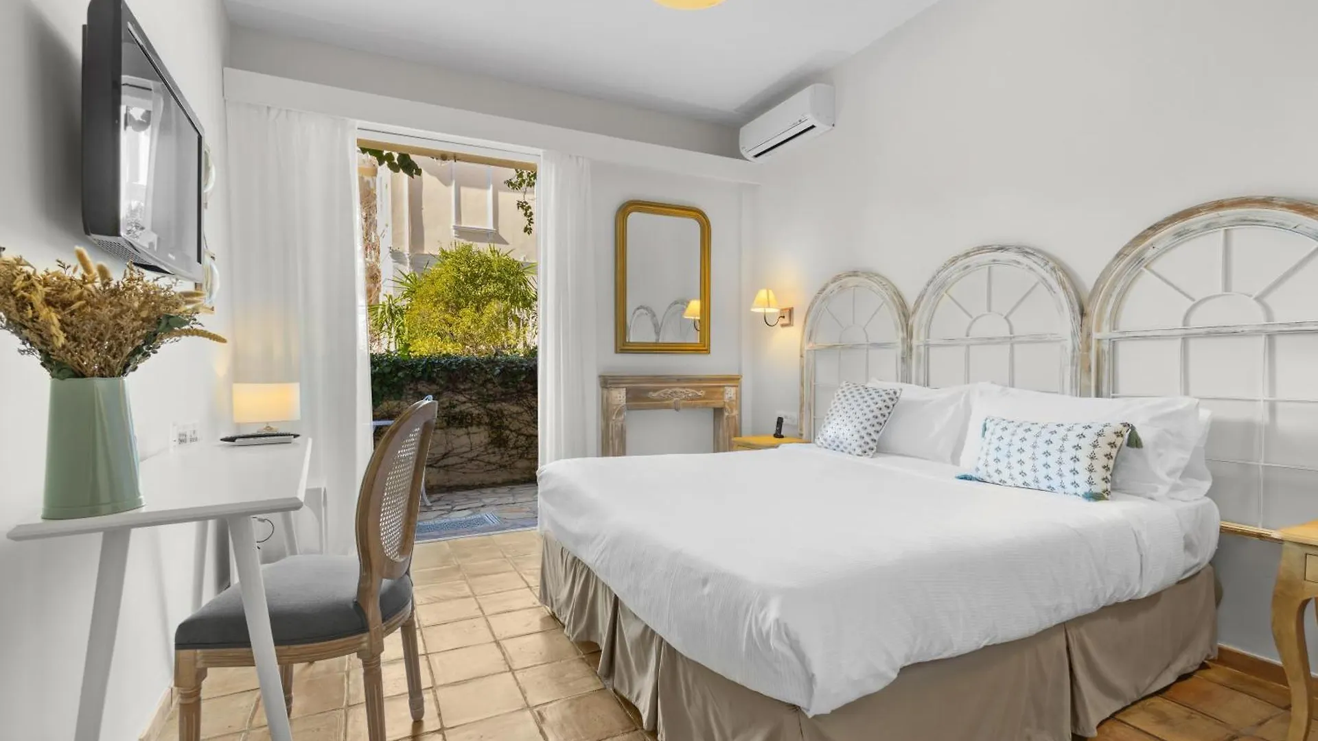 ****  Hotel La Villa Sainte Valerie Adults Only Juan-les-Pins Frankrijk