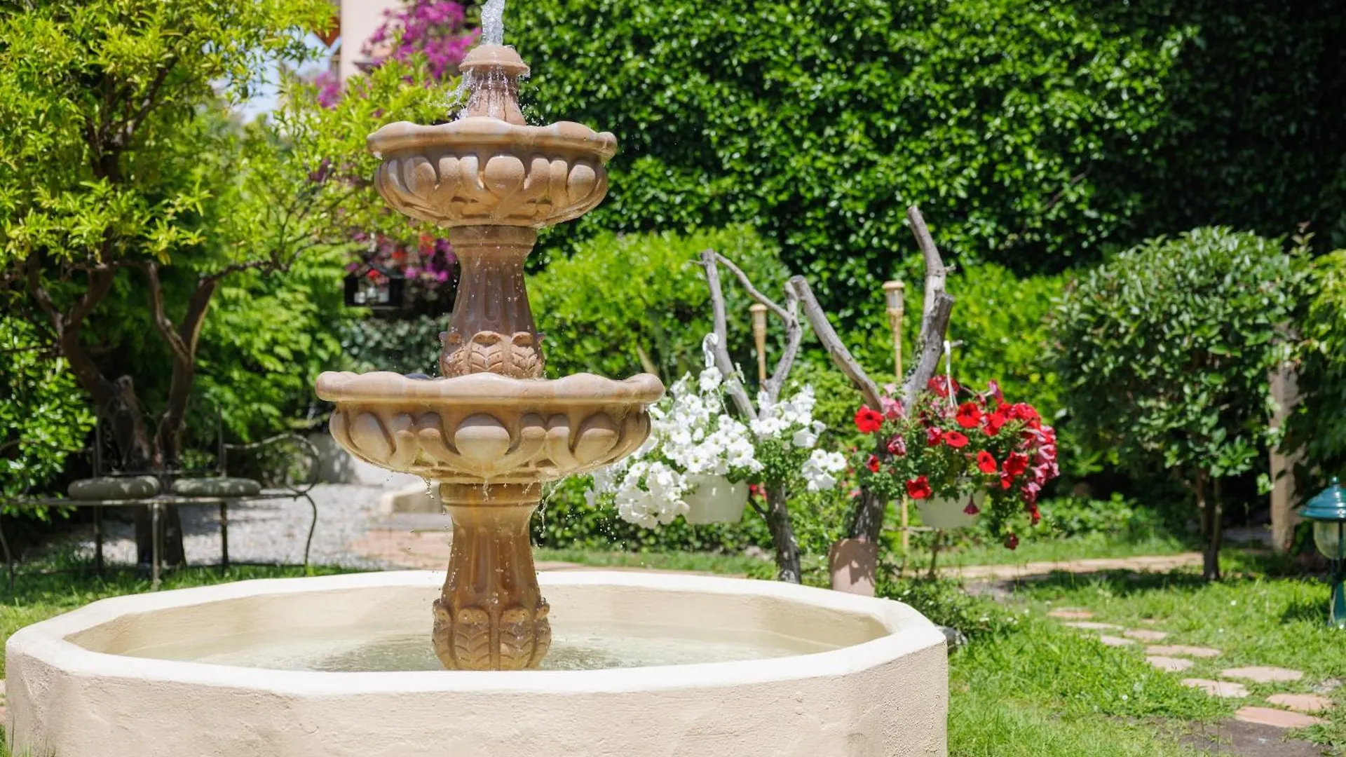 Hotel La Villa Sainte Valerie Adults Only Juan-les-Pins Frankreich
