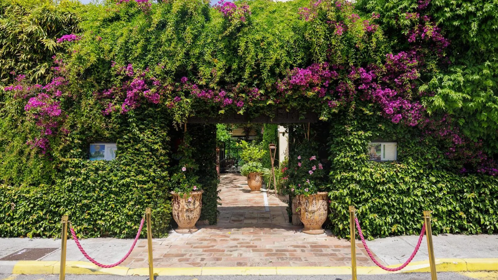 ****  Hotel La Villa Sainte Valerie Adults Only Juan-les-Pins Frankreich